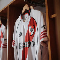 MAILLOT DOMICILE RIVER PLATE 25/26